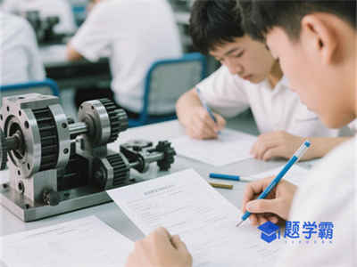 单梁桥式起重机都要检查哪些地方？
