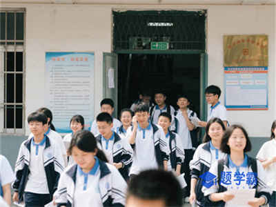 交通与土木工程学院举行2025年毕业典礼暨学位授予仪式